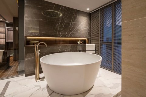 Penthouse in Khlong Toei, Bangkok, Thailand 4 bedrooms № 133694 - photo 8