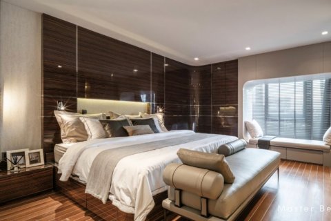 Penthouse in Khlong Toei, Bangkok, Thailand 4 bedrooms № 133694 - photo 7