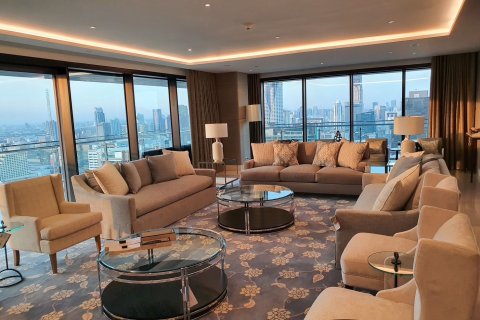 Кондоминиум с 4 спальнями в Патхум Ване, Бангкок, Таиланд № 133649 - фото 4