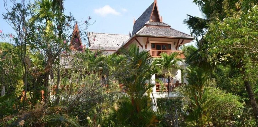 Maison à Phuket, Thaïlande 5 chambres № 155878