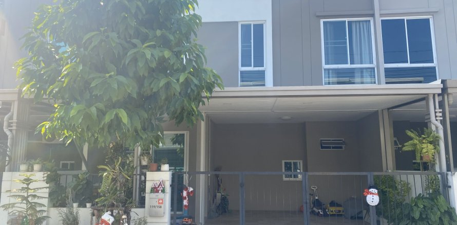 Таунхаус в Бангкоке, Таиланд с 4 спальнями  № 155881