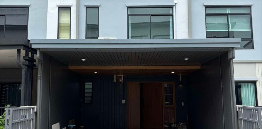 Таунхаус в Суан Луанге, Бангкок, Таиланд с 3 спальнями  № 155883