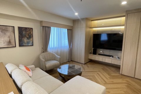 Condo in Watthana, Bangkok, Thailand, 2 bedrooms  № 138239 - photo 2