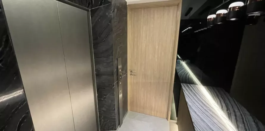 Studio in the Condo in Khlong Toei, Bangkok, Thailand  № 138238