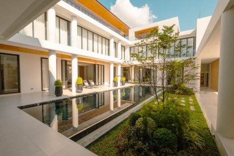 House in Chiang Mai, Thailand 5 bedrooms № 121981 - photo 3