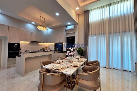 บ้านในพัทยา, ประเทศไทย 4 ห้องนอน № 196036 - รูปถ่าย 7