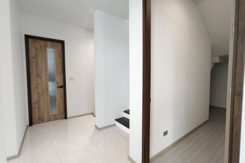 Villa à Chiang Mai, Thaïlande 4 chambres № 153535 - photo 5