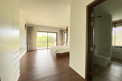 House in Chiang Mai, Thailand 4 bedrooms № 119926 - photo 21