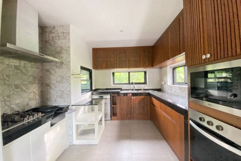 House in Chiang Mai, Thailand 4 bedrooms № 119926 - photo 10