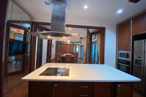 House in Chiang Mai, Thailand 4 bedrooms № 119927 - photo 24