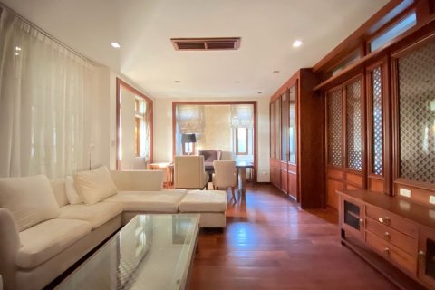 House in Chiang Mai, Thailand 4 bedrooms № 119927 - photo 13