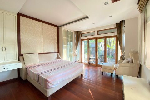 Maison à Chiang Mai, Thaïlande 4 chambres № 119927 - photo 8