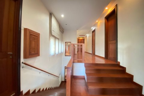 House in Chiang Mai, Thailand 4 bedrooms № 119927 - photo 27