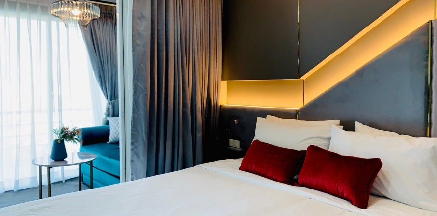 Studio in the Condo in Kathu, Thailand  № 149468