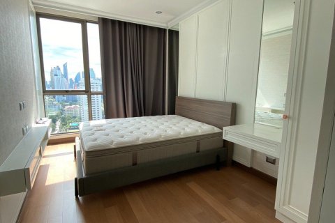 Condo in Watthana, Bangkok, Thailand, 3 bedrooms  № 149467 - photo 4