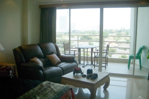 Studio in the Condo on Jomtien Beach, Pattaya, Thailand № 204054 - photo 2