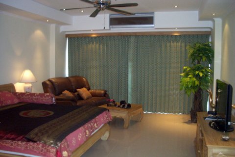 Studio dans le Condo sur Jomtien Beach, Pattaya, Thaïlande № 204054