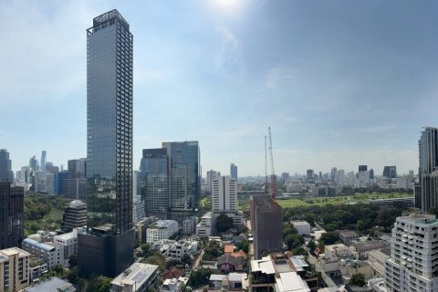 Кондоминиум с 2 спальнями в Патхум Ване, Бангкок, Таиланд № 151732 - фото 11