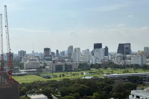 Кондоминиум с 2 спальнями в Патхум Ване, Бангкок, Таиланд № 151732 - фото 4