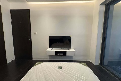 Condo in Watthana, Bangkok, Thailand, 2 bedrooms  № 151734 - photo 9