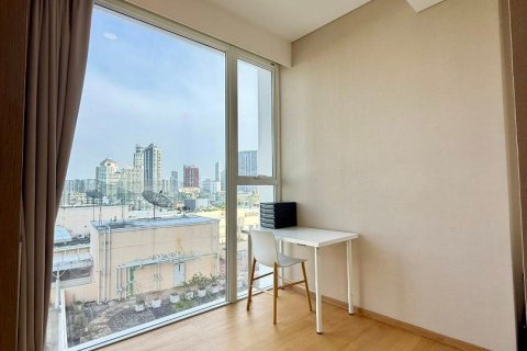 Кондоминиум с 2 спальнями в Бангкоке, Таиланд № 172527 - фото 2