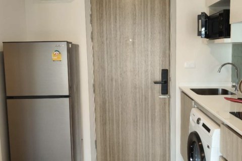 Apartamento de 2 habitaciones en Pattaya, Tailandia № 172525 - foto 4