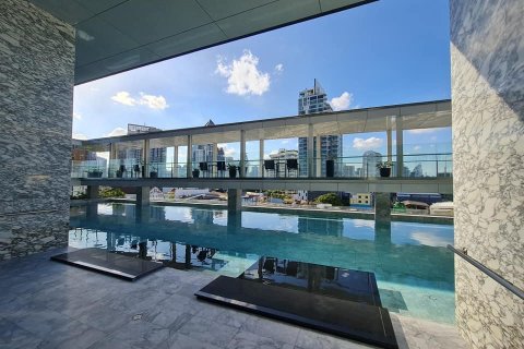 Studio dans le Condo à Bangkok, Thaïlande  № 172529 - photo 5