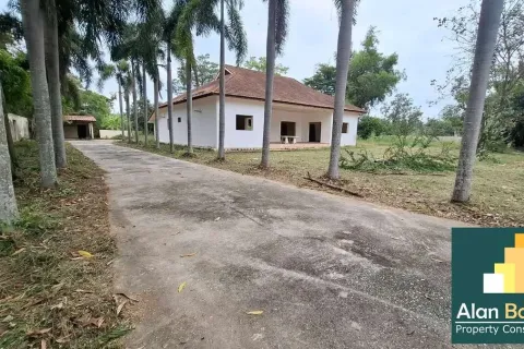 Terreno en Pattaya, Tailandia № 211285 - foto 9