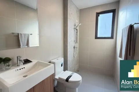 Casa de 4 dormitorios en Pattaya, Tailandia № 211282 - foto 3