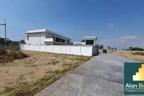 Terreno en Pattaya, Tailandia № 211287 - foto 19
