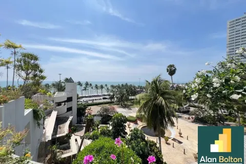 Condominio de 2 dormitorios en Jomtien Beach, Pattaya, Tailandia № 211281 - foto 2