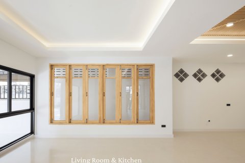 Дом в Лат Пхрау, Бангкок, Таиланд с 3 спальнями № 156867 - фото 7