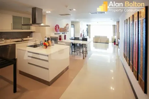 Condominio de 3 dormitorios en Pattaya, Tailandia № 210707 - foto 7