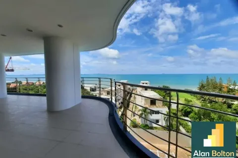 Condo in Pattaya, Thailand, 3 bedrooms № 210709