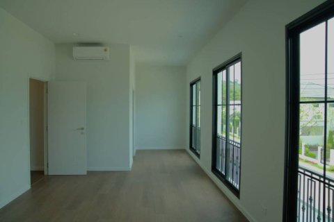House in Phuket, Thailand 4 bedrooms № 172729 - photo 5