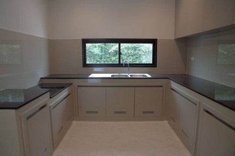 House in Phuket, Thailand 4 bedrooms № 172729 - photo 3