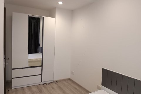 Studio dans le Condo à Huai Khwang, Bangkok, Thaïlande  № 149956 - photo 8