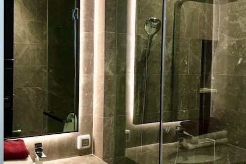 Condo in Watthana, Bangkok, Thailand, 3 bedrooms  № 149958 - photo 16