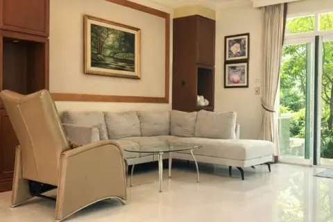 Haus in Suan Luang, Bangkok, Thailand 4 Schlafzimmer № 214949 - Foto 2