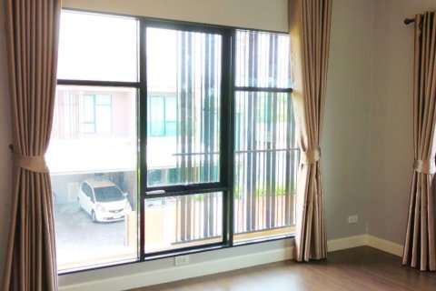 Дом в Ратхум Тхани, Таиланд с 3 спальнями  № 167314 - фото 12