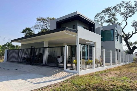 House in Chiang Mai, Thailand 4 bedrooms № 167313