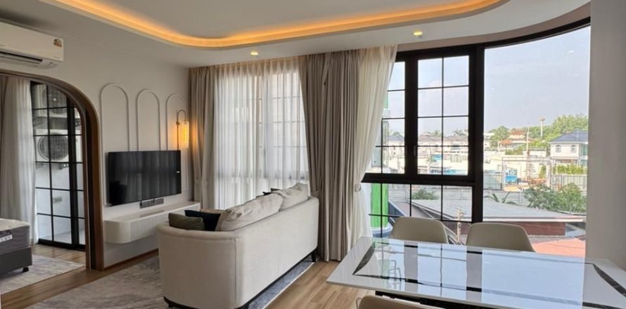 Studio in the Condo in Kathu, Thailand  № 169048