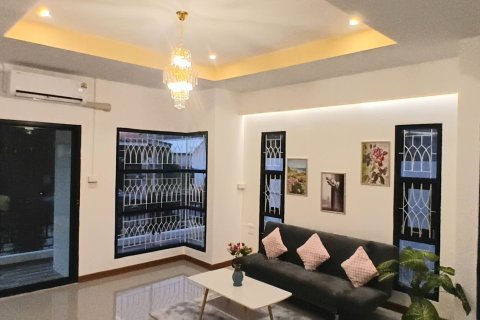 Maison à Pak Kret, Thaïlande 5 chambres № 169054 - photo 2