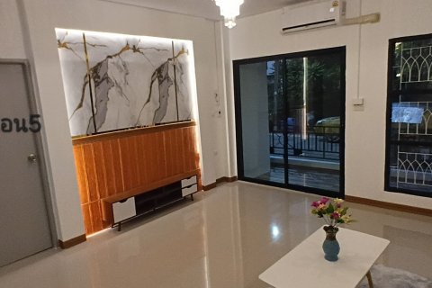 Maison à Pak Kret, Thaïlande 5 chambres № 169054 - photo 3