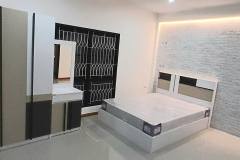 Maison à Pak Kret, Thaïlande 5 chambres № 169054 - photo 8