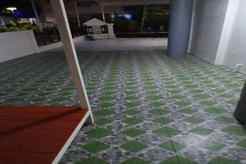 Maison à Pak Kret, Thaïlande 5 chambres № 169054 - photo 15