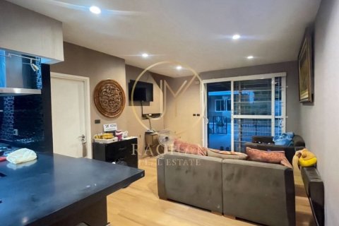 Townhouse in Pak Kret, Thailand 3 bedrooms № 169050 - photo 7
