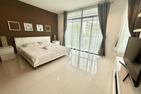 Condo in Kathu, Thailand, 3 bedrooms  № 169052
