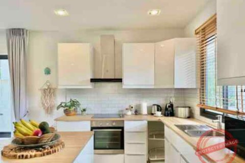 Haus in Ko Samui, Thailand 3 Schlafzimmer № 222165 - Foto 10