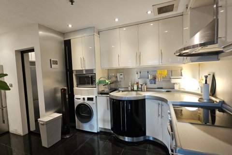 Condo à Pathum Wan, Bangkok, Thaïlande, 3 chambres № 201199 - photo 24